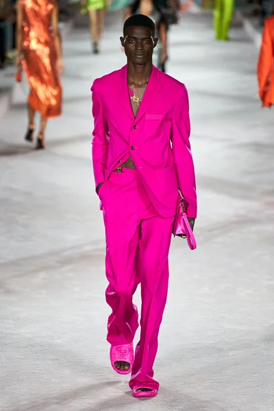 Look 68
